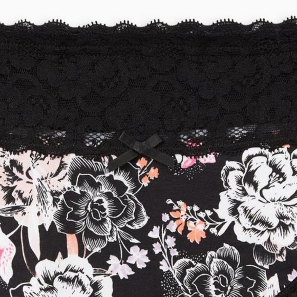 TORRID: NWT Cotton Mid-Rise Thong Lace Trim Panty - Size 2 / 2x - Picture 5 of 7